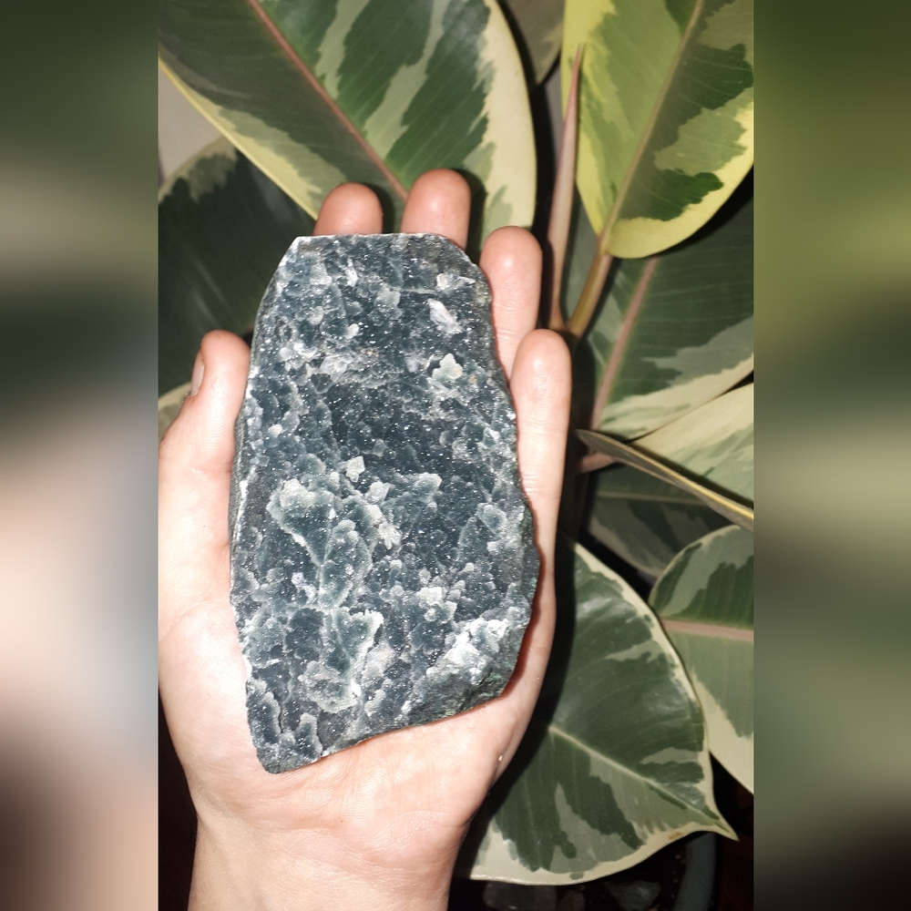 Crystal specimen